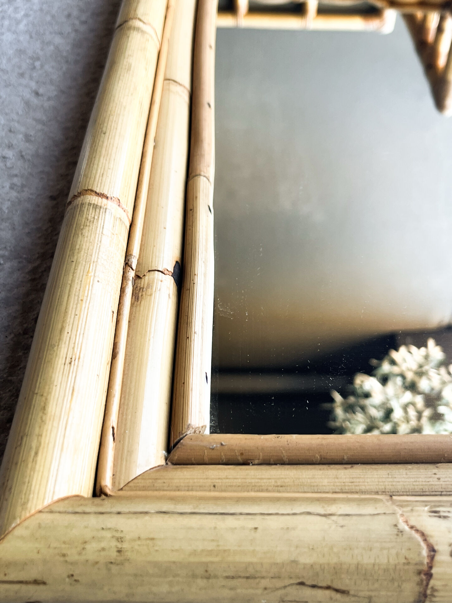 Vintage mirror in natural bamboo Riviera style (1983)