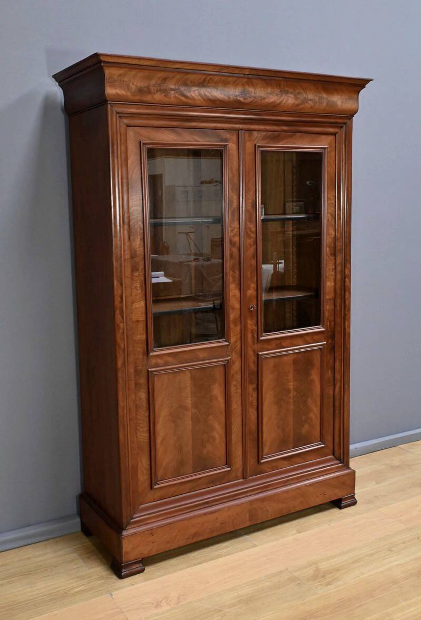 Mahogany Glass Bookcase, Restoration Period – Part 1 of the 19th Century