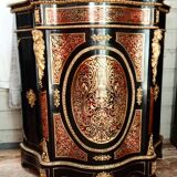 Violin-shaped support cabinet with Boulle marquetry