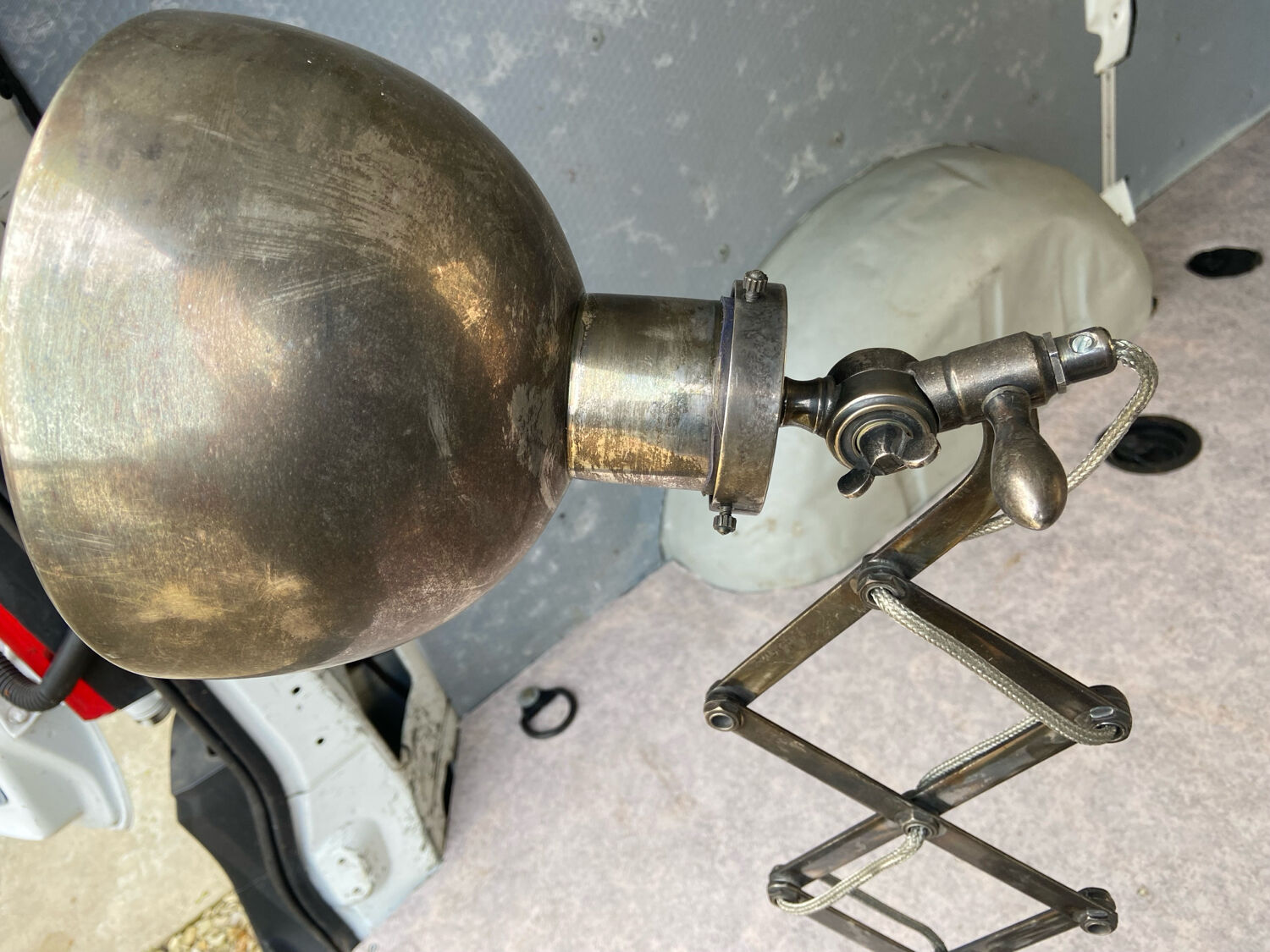 2 accordion scissors wall lights Cheoma in silver metal