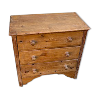 Pine chest of drawers