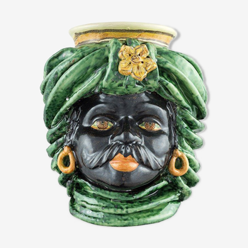 Man green turban vase