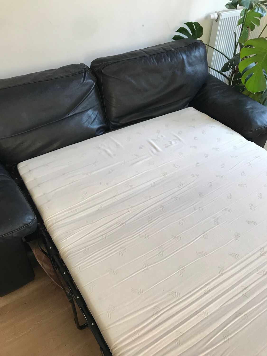 Steiner sofa bed in black leather