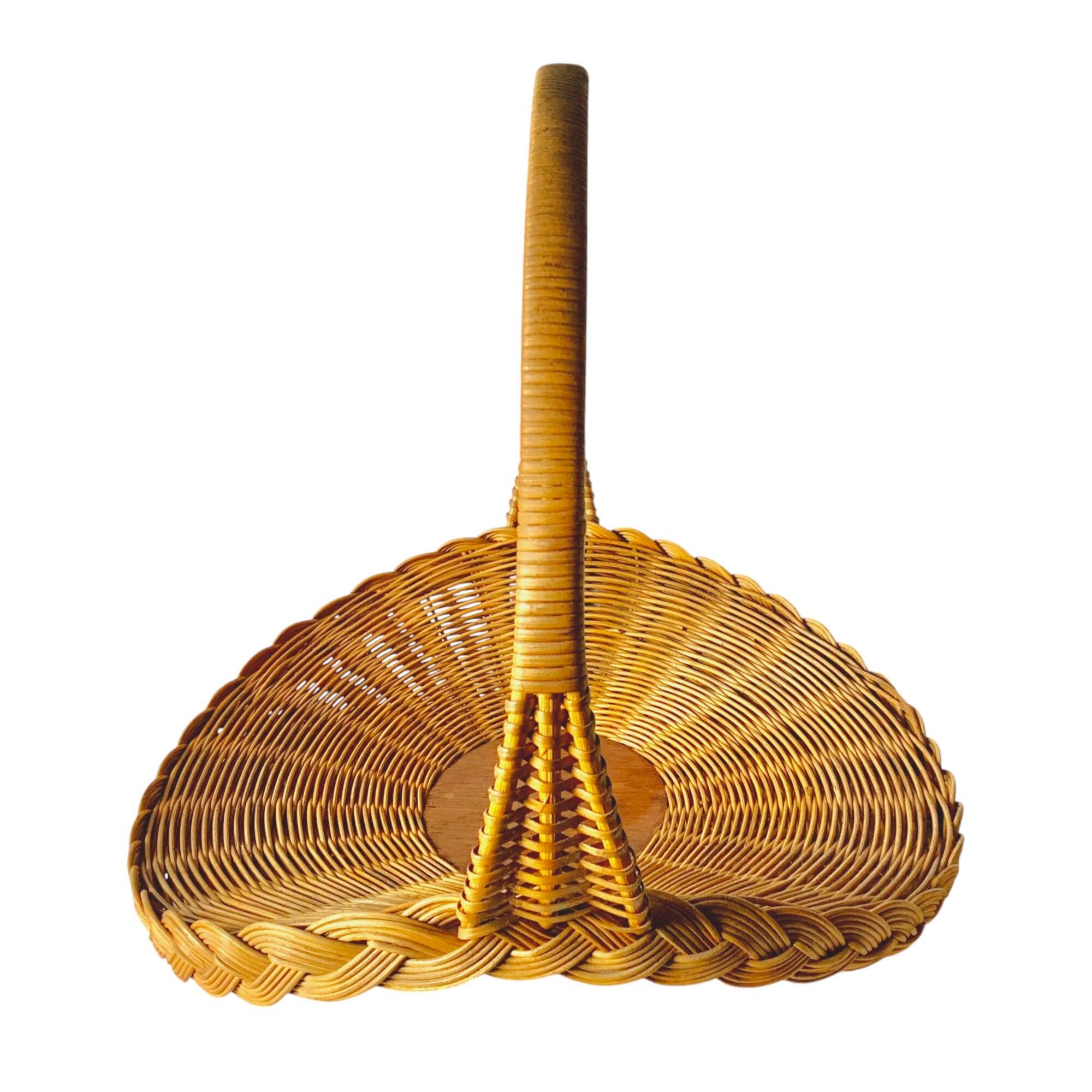 Antique large round wicker and bamboo presentation basket - diameter: 59 cm