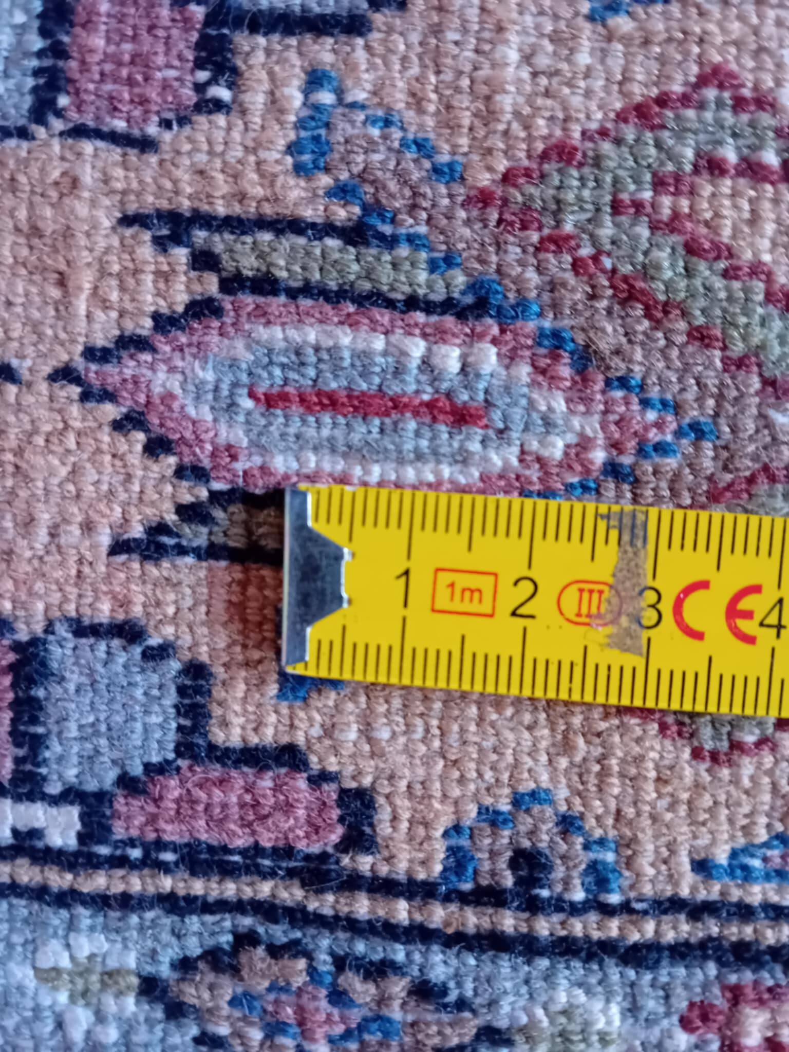 Handmade Pakistani Kafkazi Rug 275x194cm