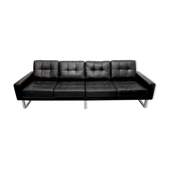 1970s 4-seater leather sofa with chromed legs
