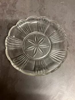 Under glass cup
