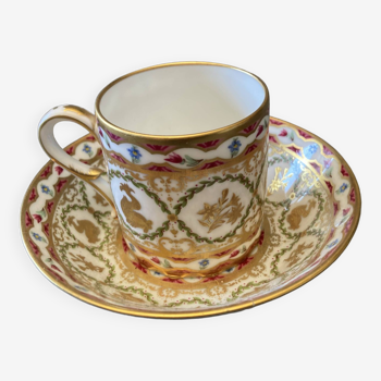 Tasse historique Manufacture Royale de Limoges '' Aux Dauphins''