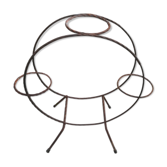 Metal flower stand