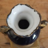Medicis vase in porcelain