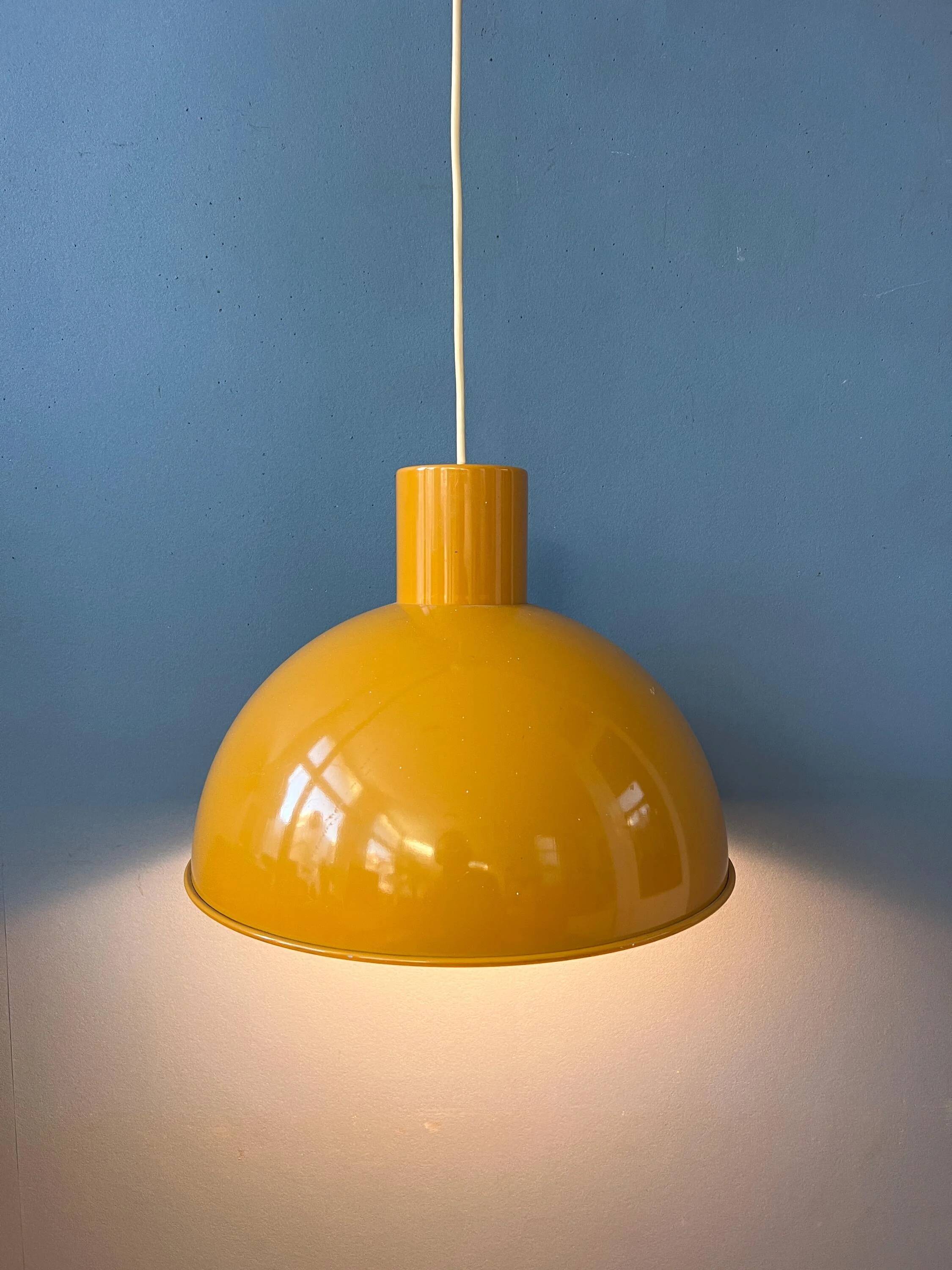 Suspension en émail jaune par Joe Hammerborg pour Fog & Mørup