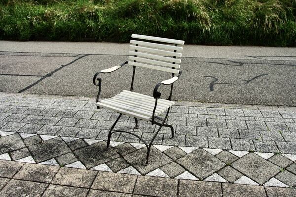 Fauteuil de jardin pliant vintage en fer forgé 1930