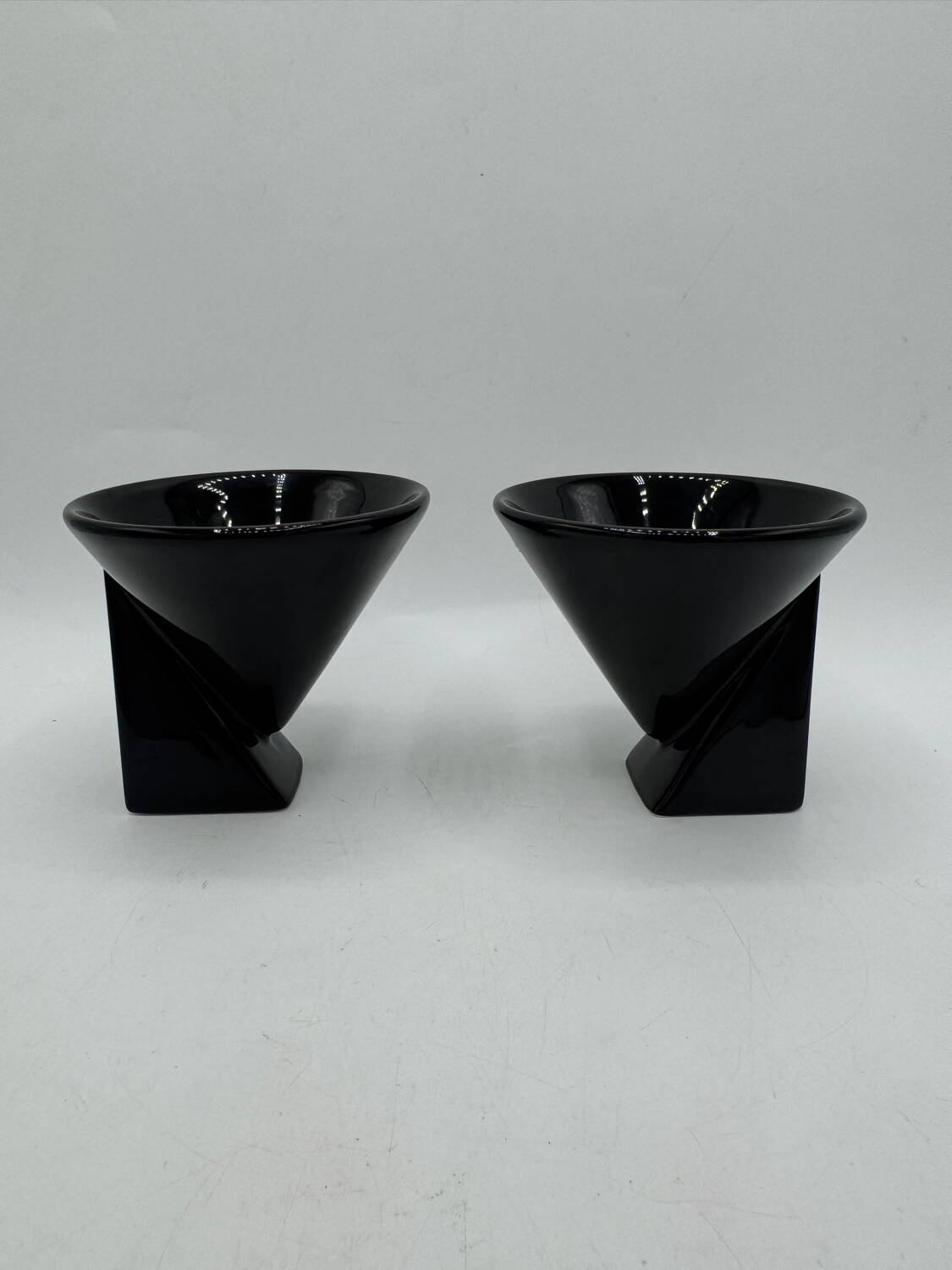 2 cups Salins Pierre Casenove