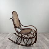 Curved wooden rocking chair in Thonet style, 20th century