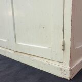 Parisian wall cabinet with locks