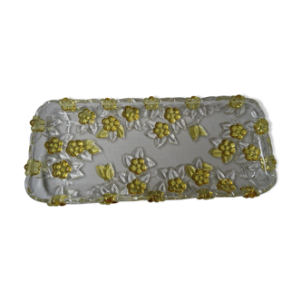 Glass cake dish