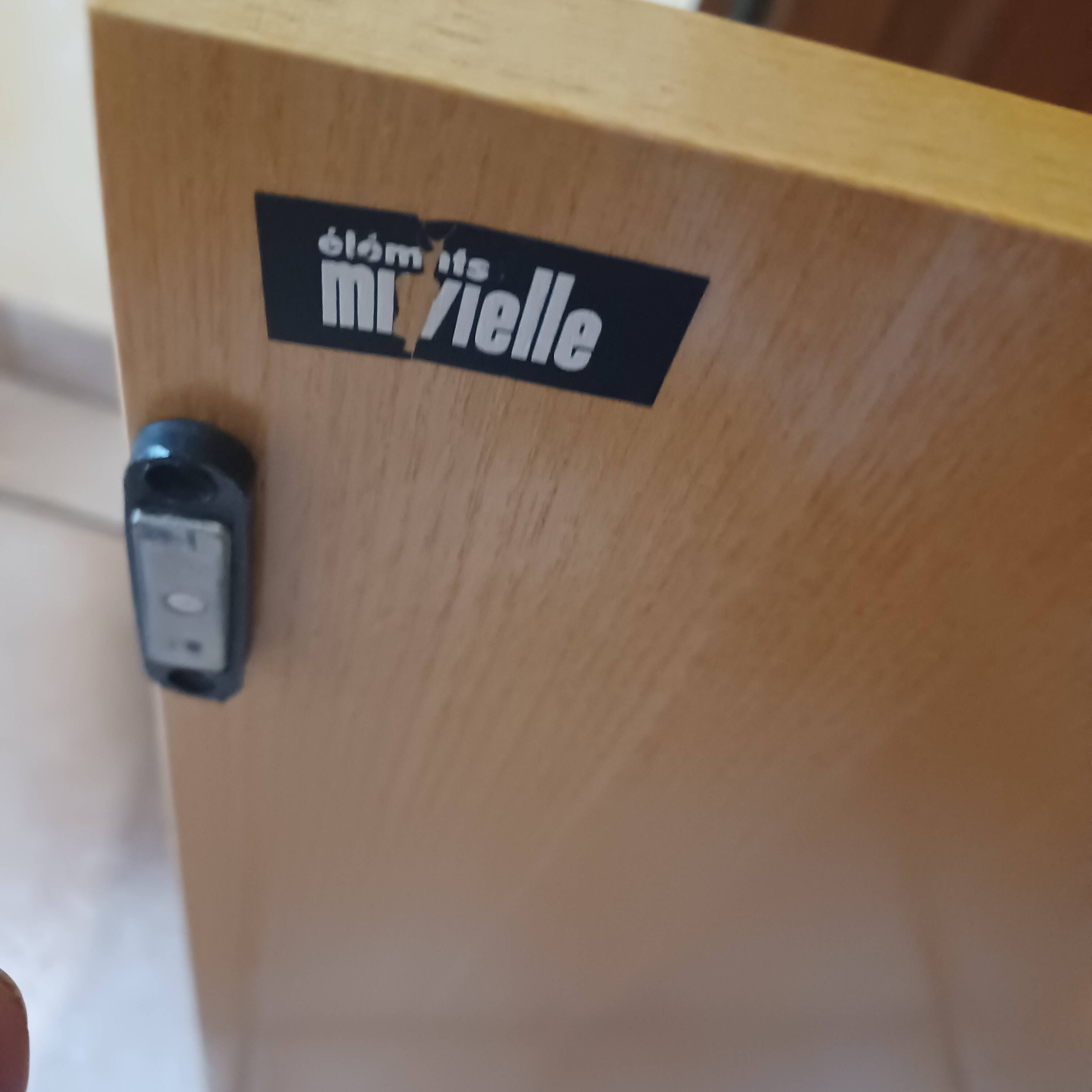 Small Minvielle furniture