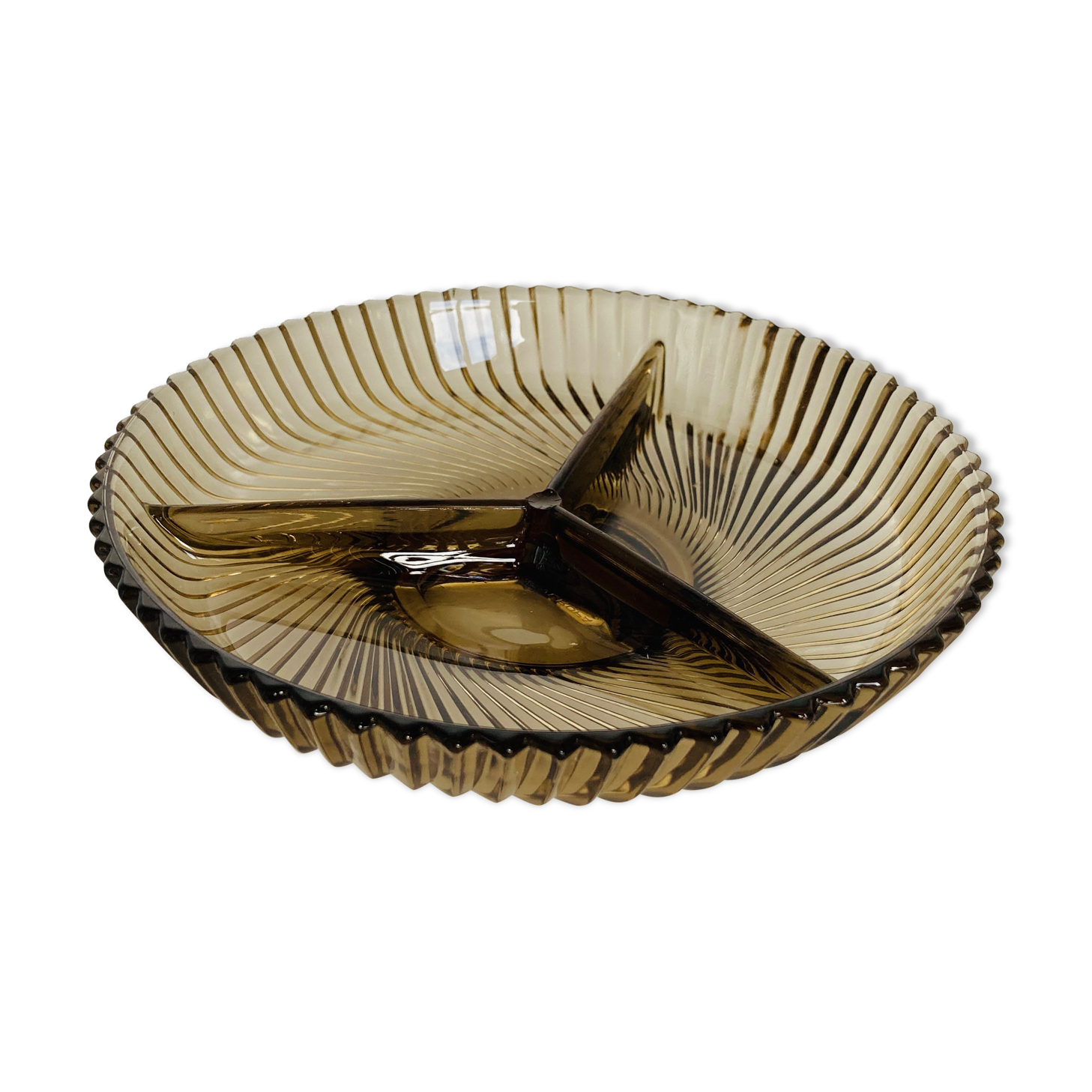 Cup dish appetizer with compartments