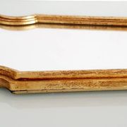 Miroir en bois doré à la feuille d'or