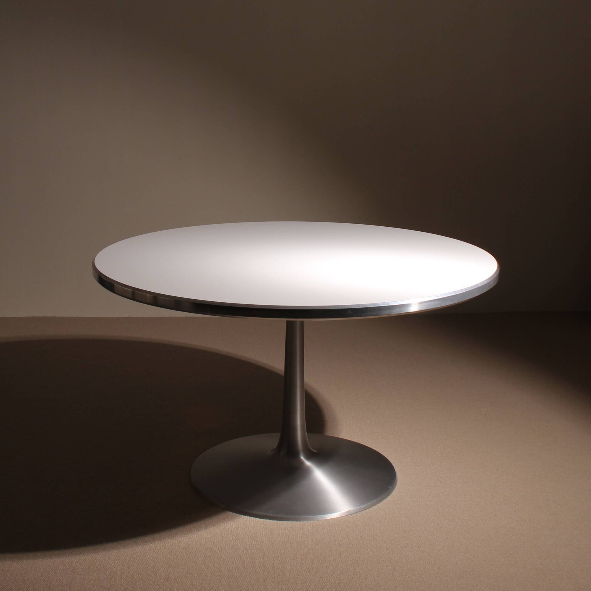 Round Dining & Working Table by Poul Cadovius for France & Son | Denmark 19