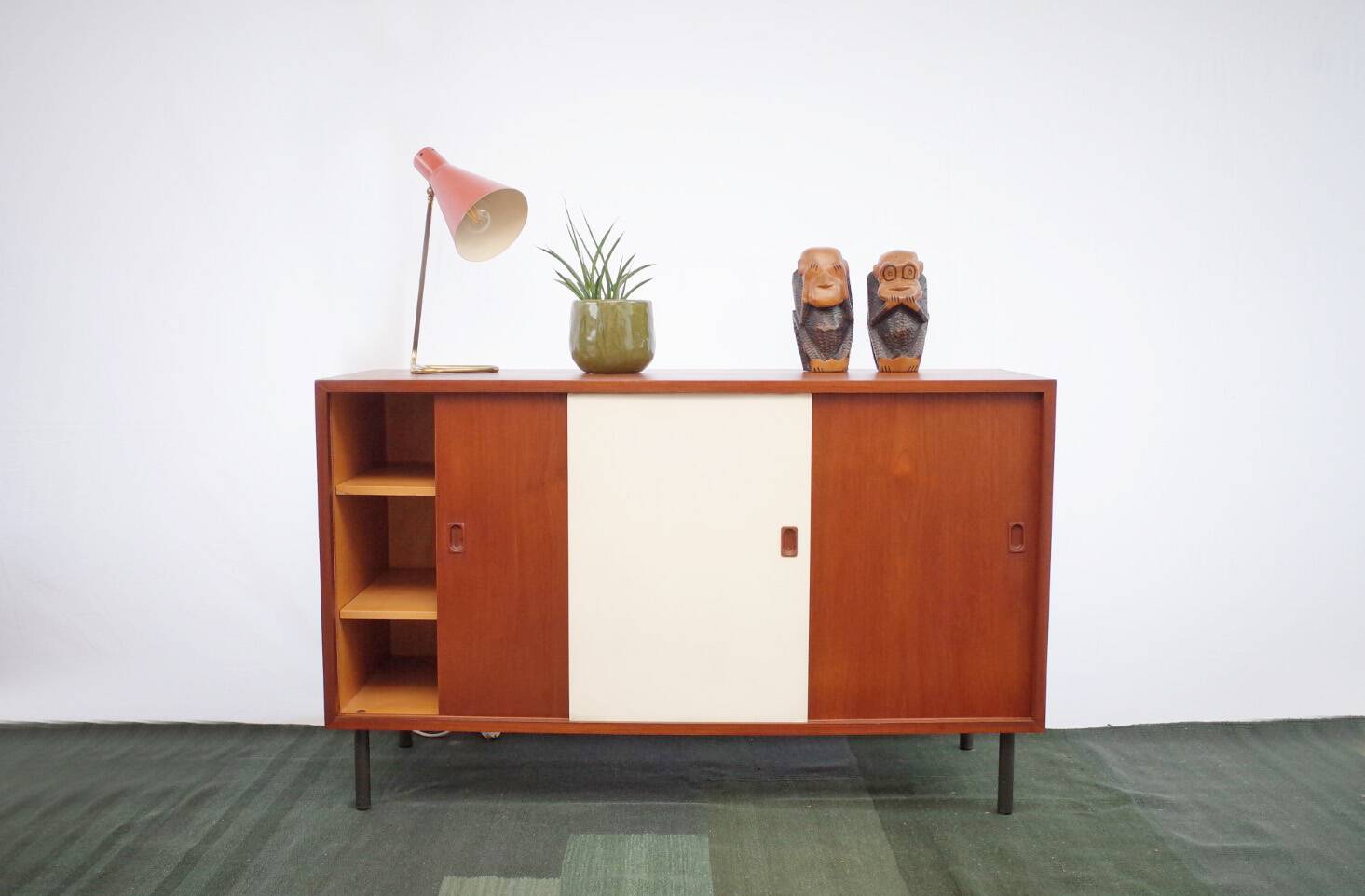 Buffet danois en teck vintage Commode portes coulissantes tiroirs