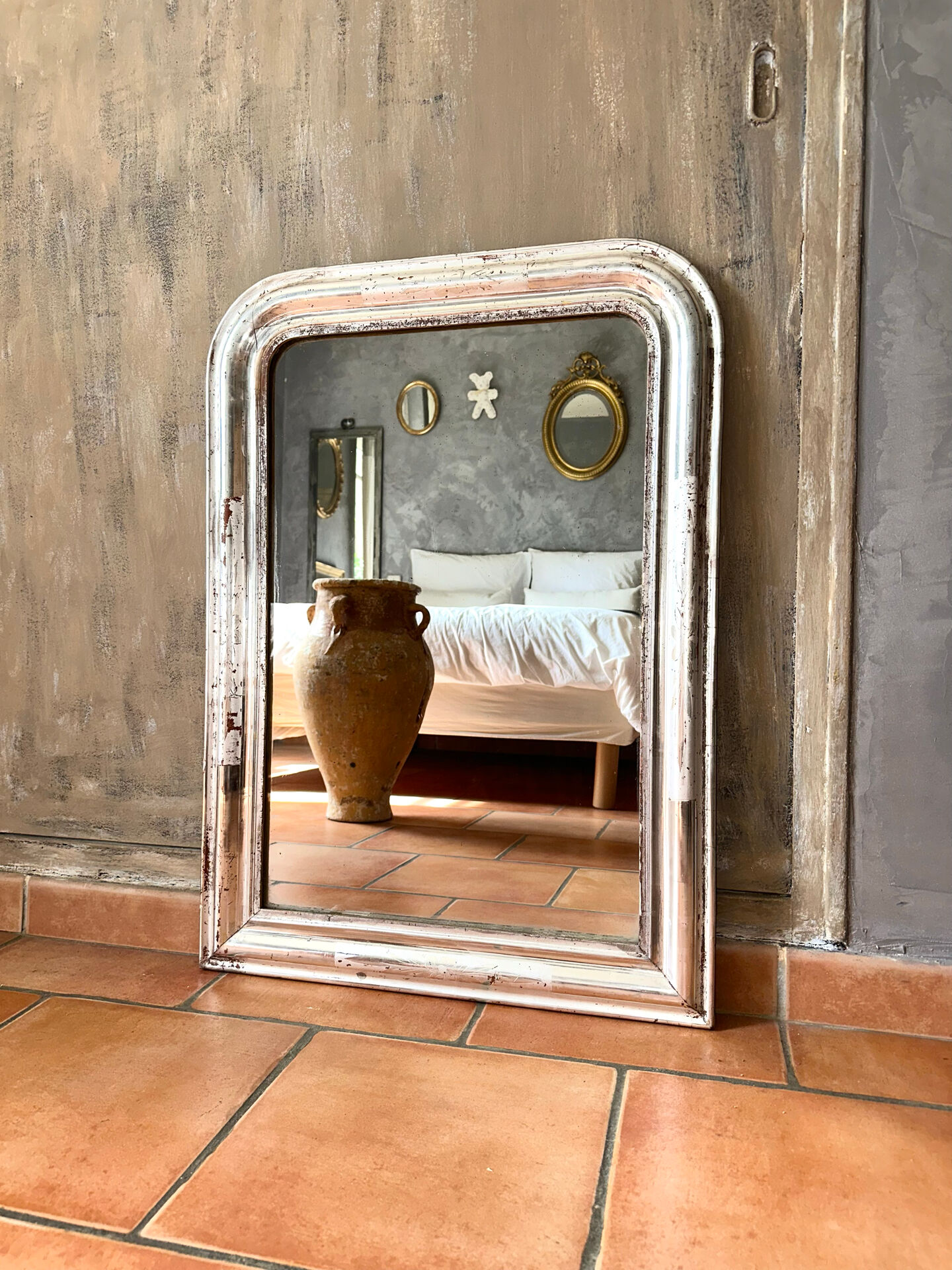 Miroir Louis-Philippe ancien en feuille d’argent, XIXème