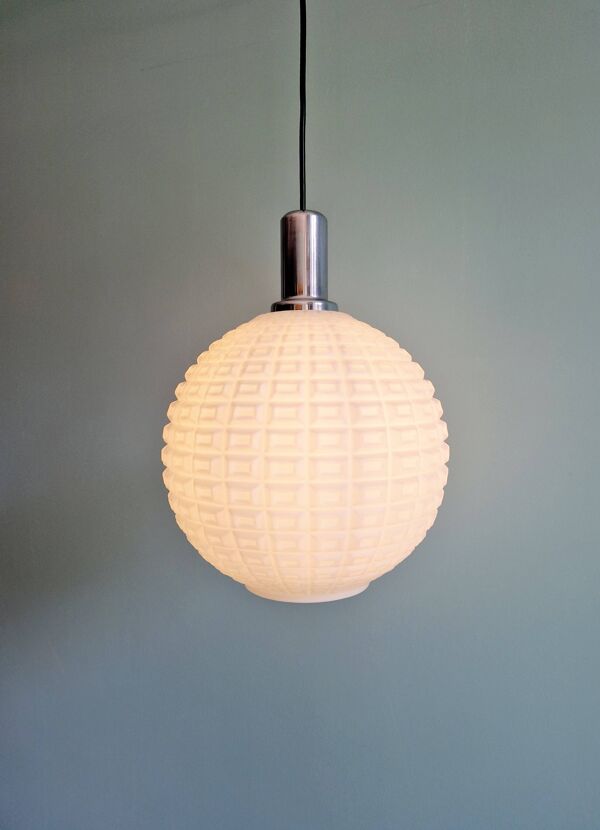 Suspension vintage en opaline blanche texturée, années 1960-70