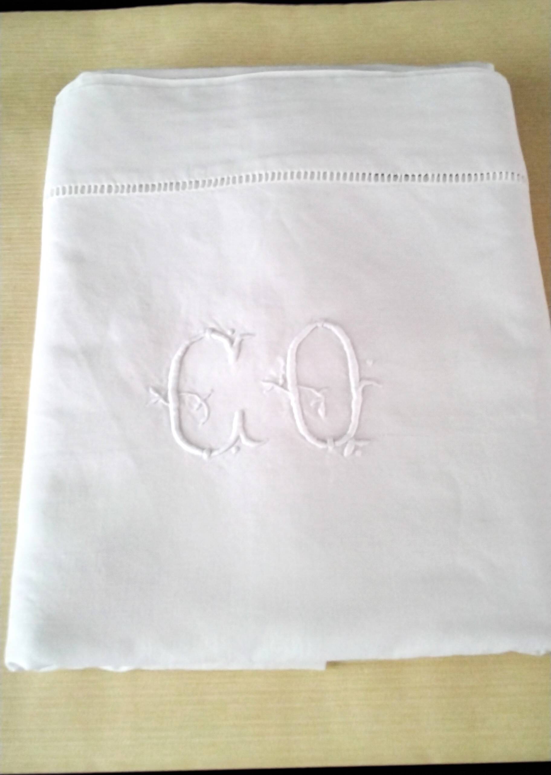 White cotton top sheet monogrammed "CQ" 2 x 3 m
