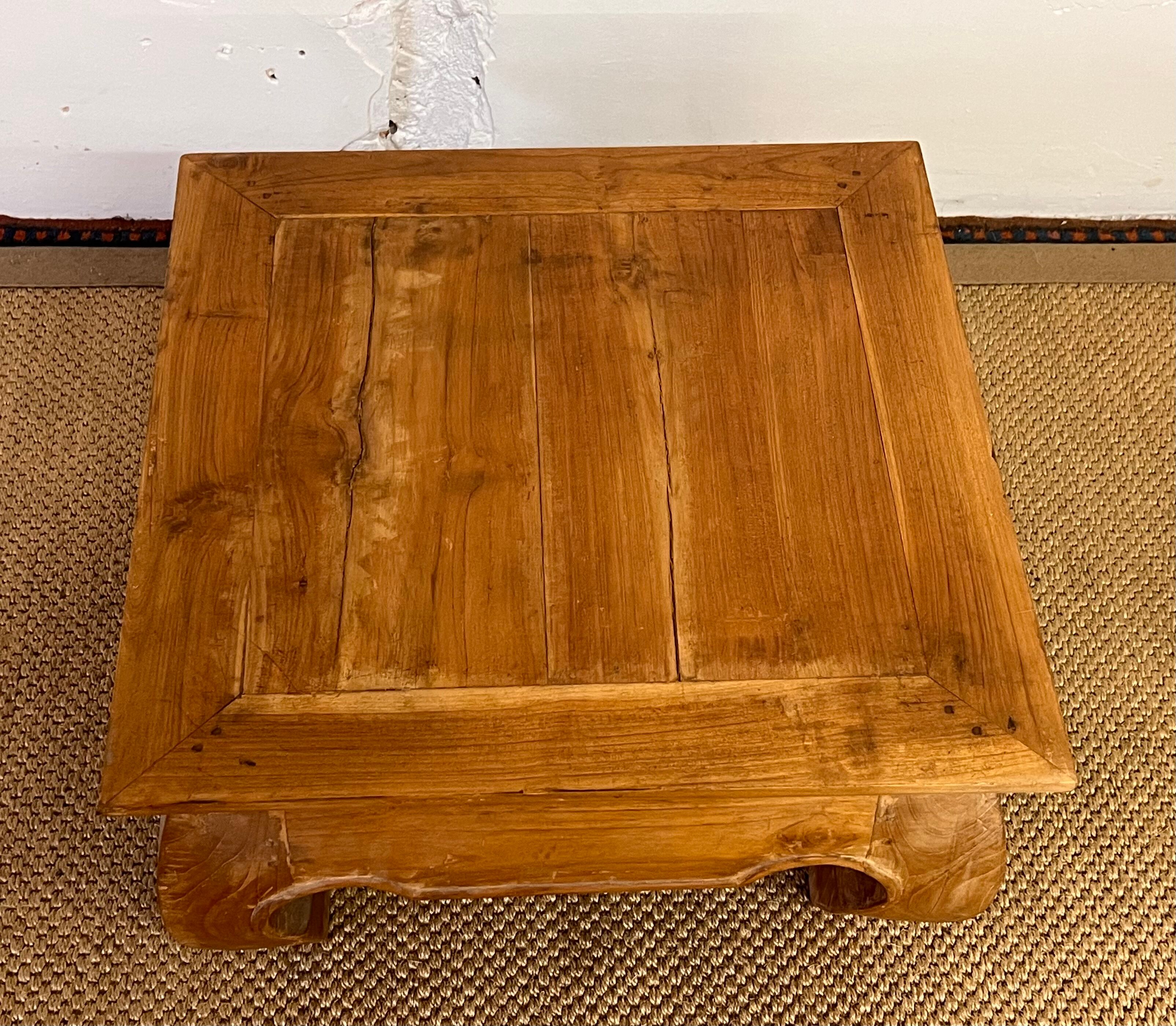 Opium coffee table