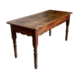 Farm table