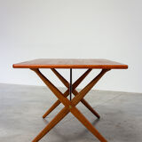 Table de salle à manger at 303 d'Hans Wegner