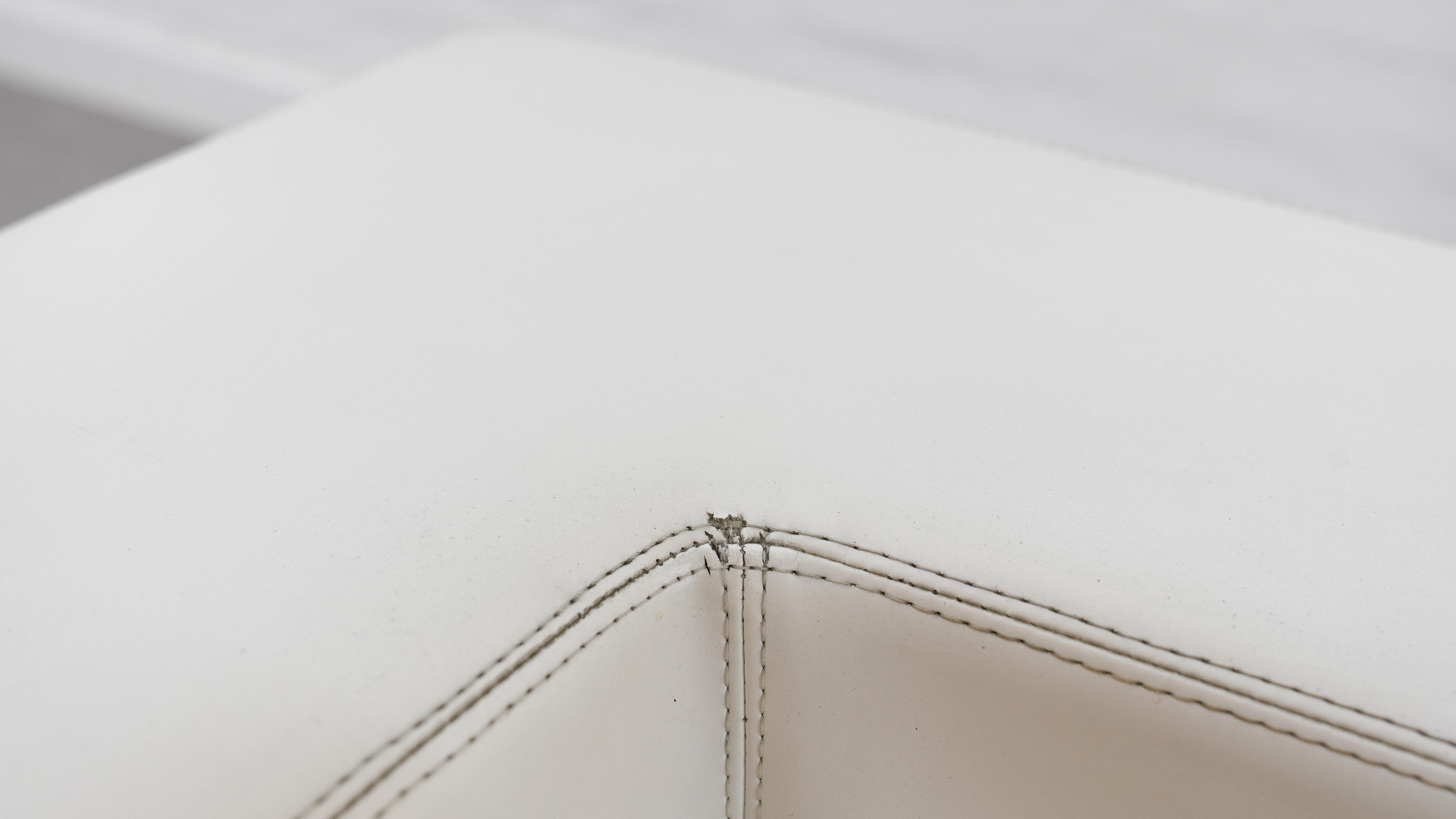 Throw Away sofa by Willie Landels for Zanotta 1965 in white vinyl