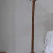 Coat rack in wood and metal