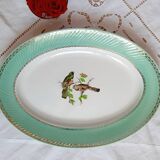 Assiettes plates anciennes dépareillées en faïence avec doré accompagnées d'un plat