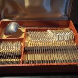 Silver metal cutlery set