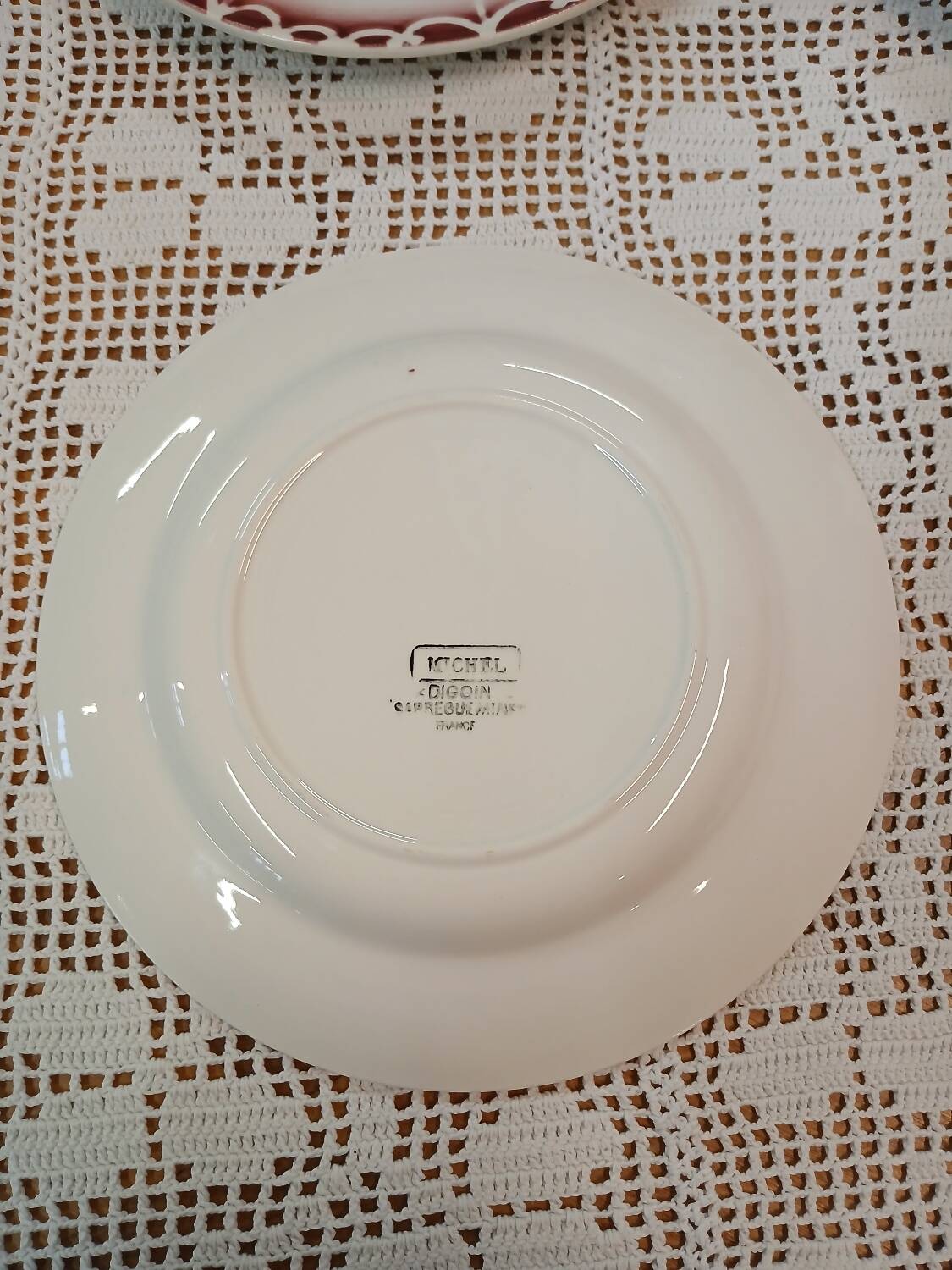 6 mismatched antique dinner plates