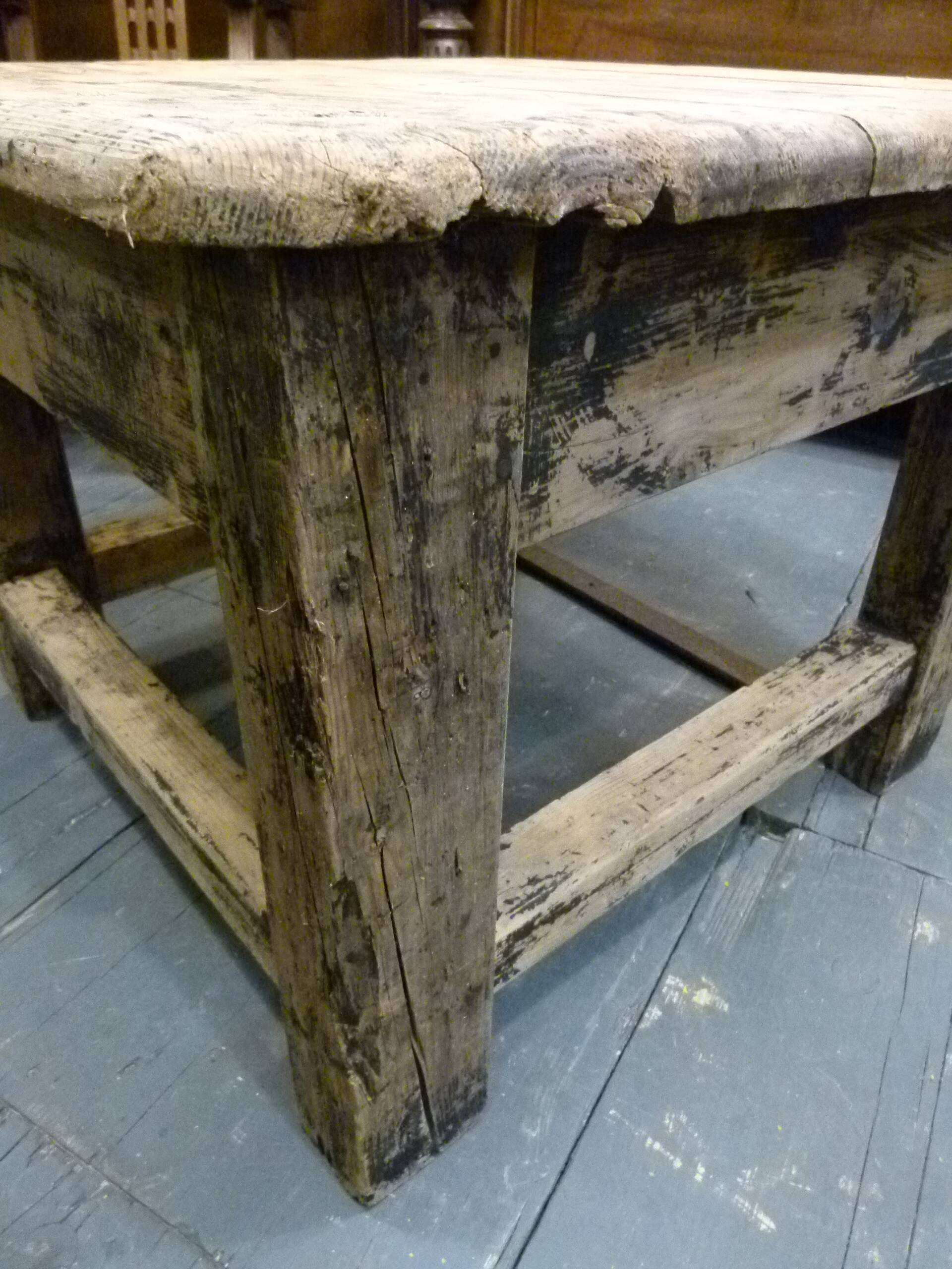 Table basse en bois massif 20ème