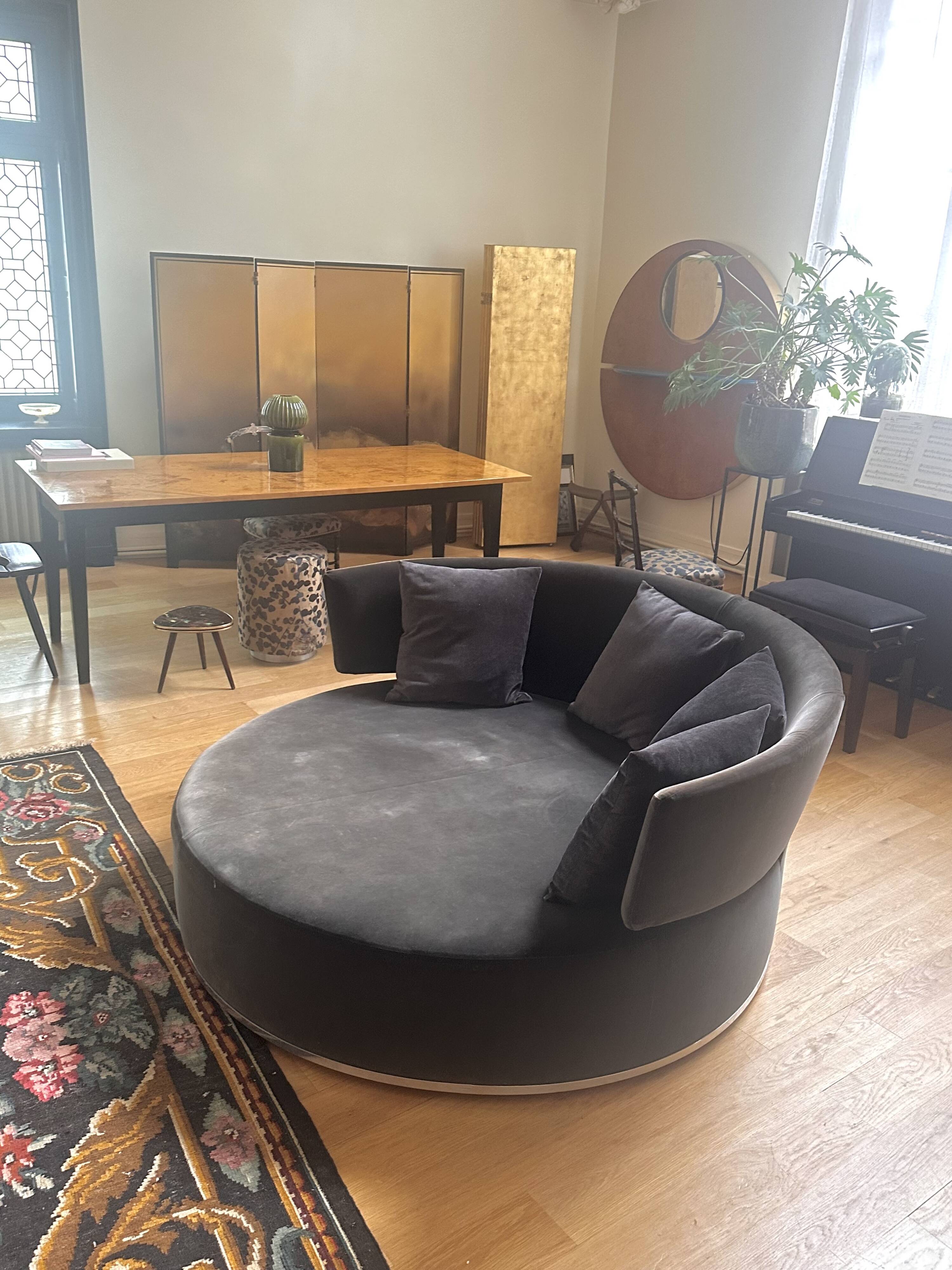 Maxalto B&B Italia round swivel sofa - Amoenus model