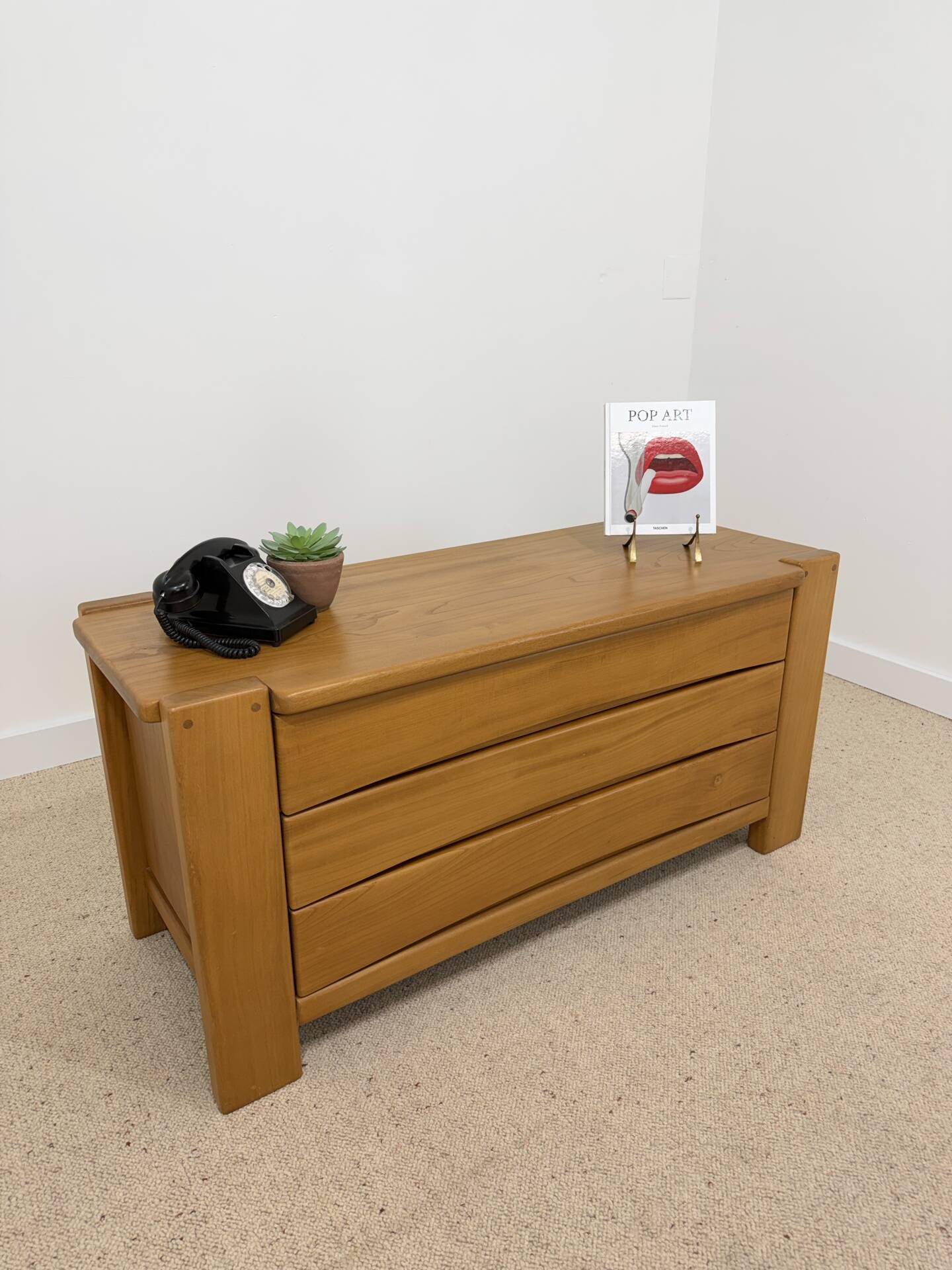 Commode vintage en orme – années 70