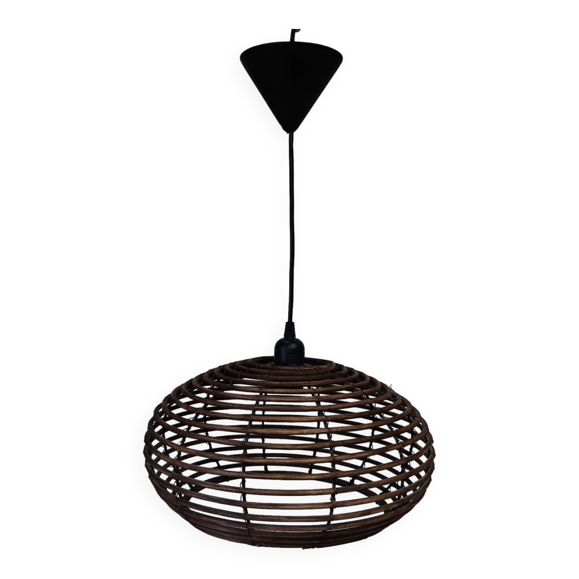 Rattan pendant light