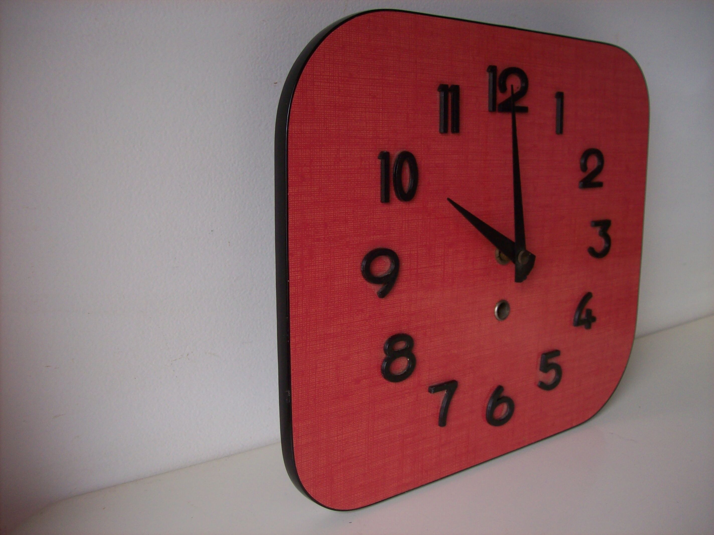 Pendulum formica 60s