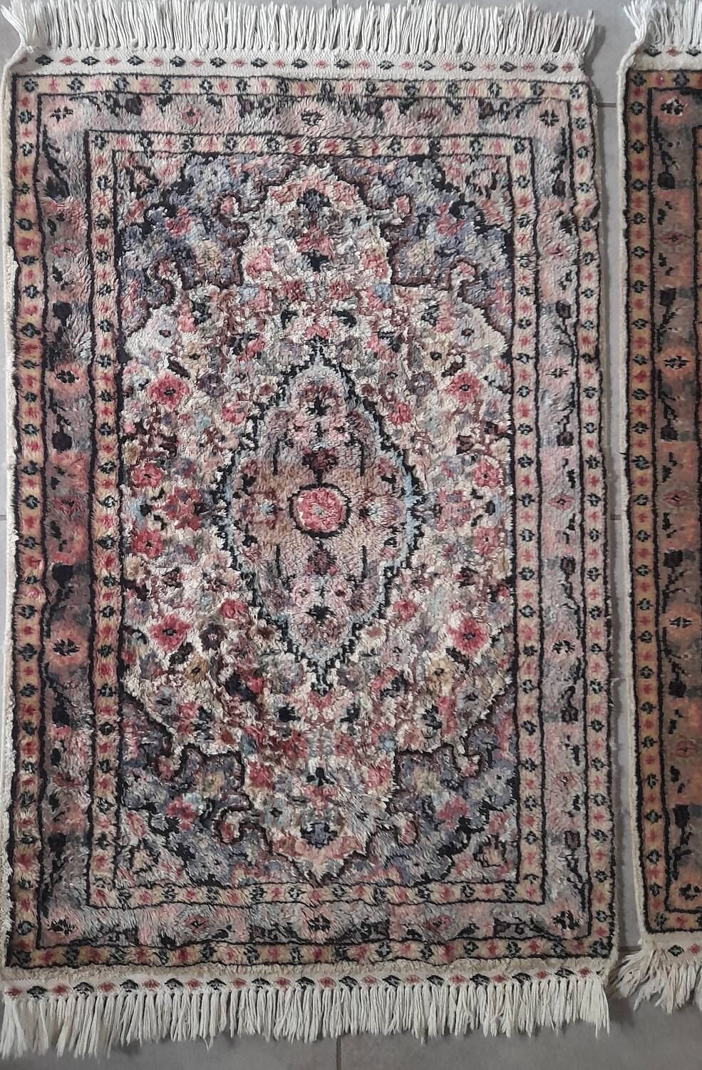 Pair of handmade oriental rugs 98x65cm
