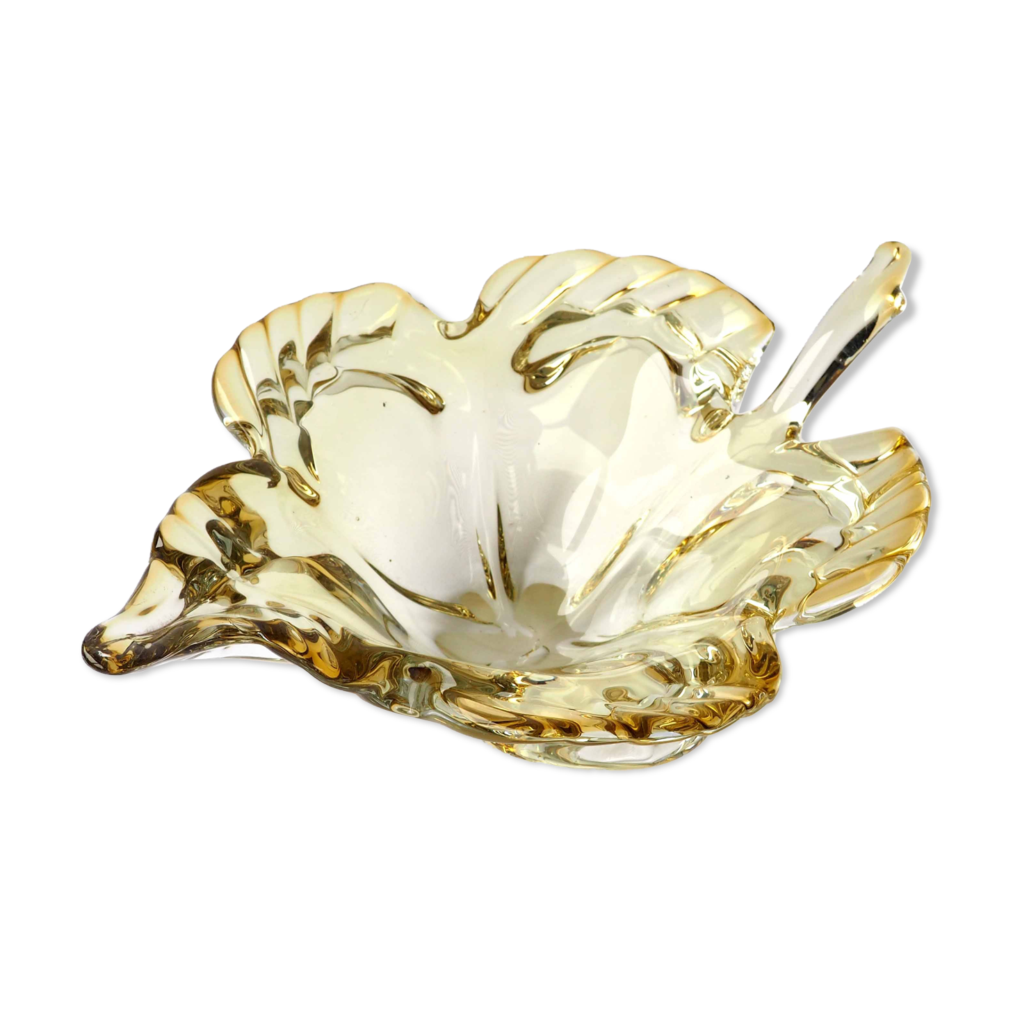 Empty crystal pocket