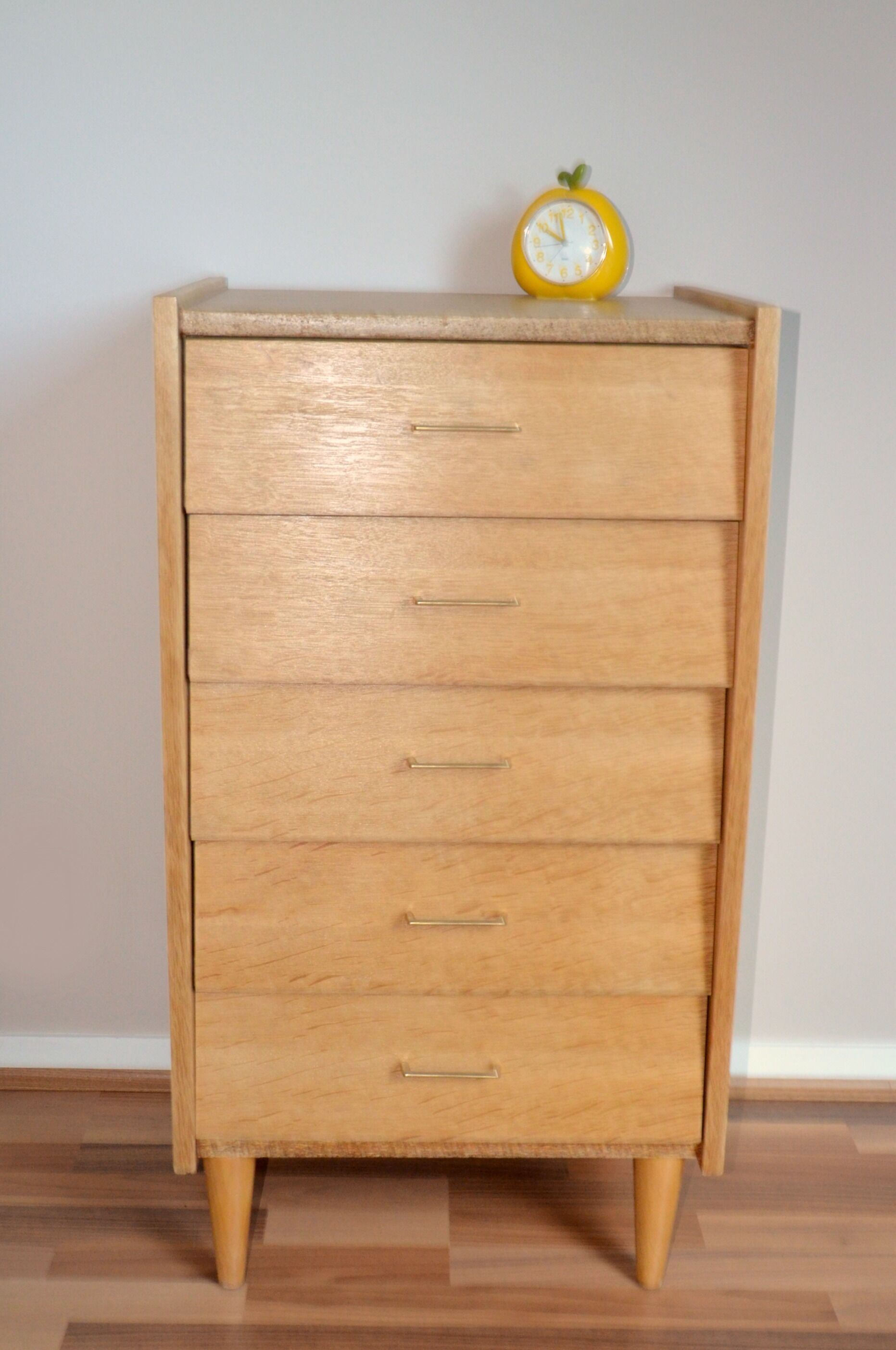 Commode chiffonnier style scandinave en bois