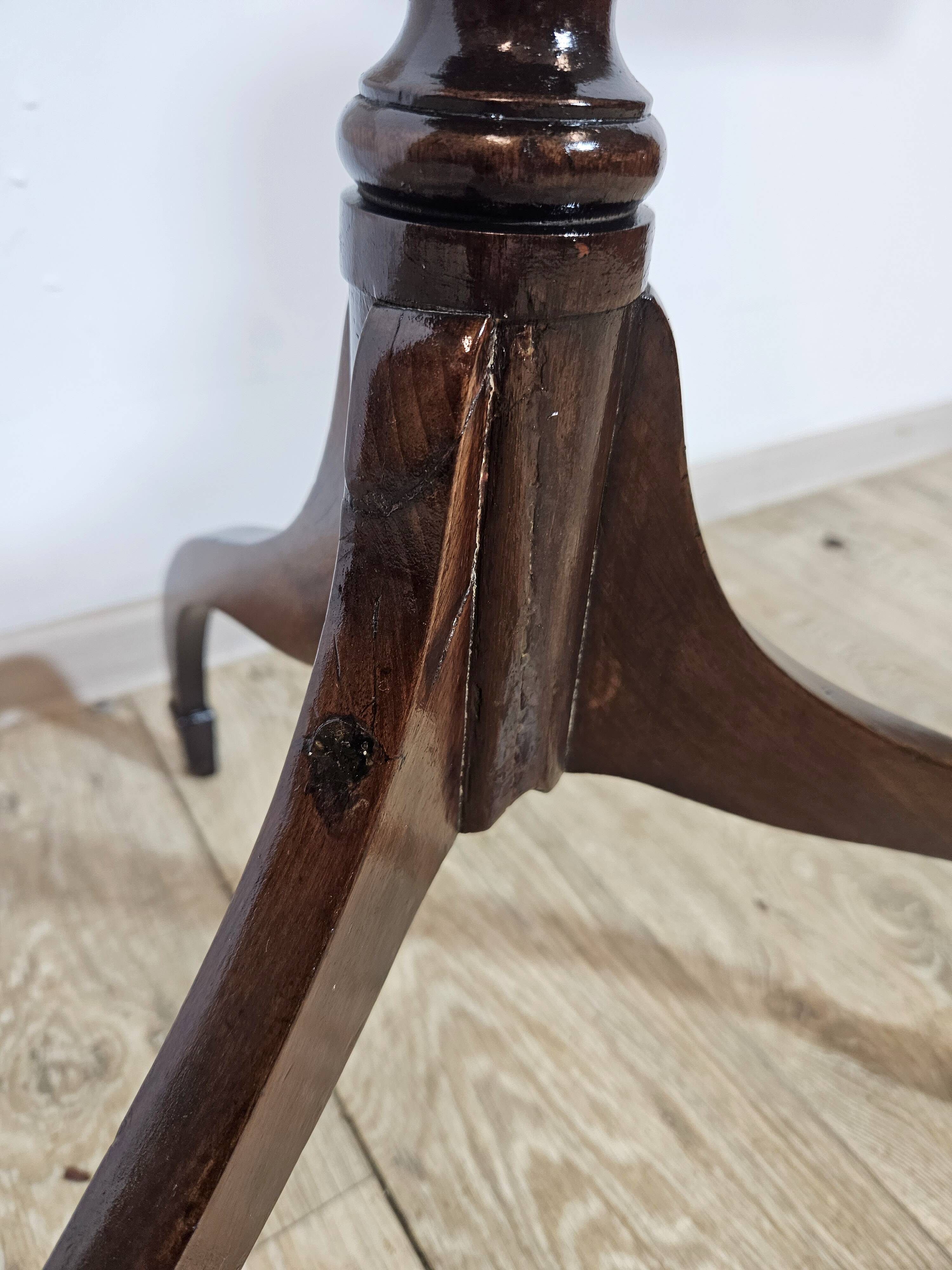 Antique Mahogany Side Table Octagonal Tripod Classic, 19th century