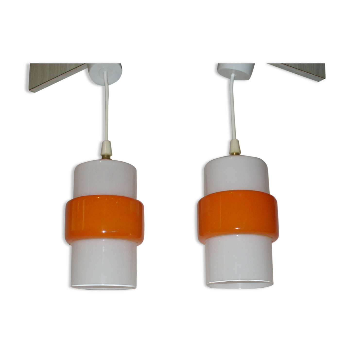 Pair of orange suspensions from the 70s