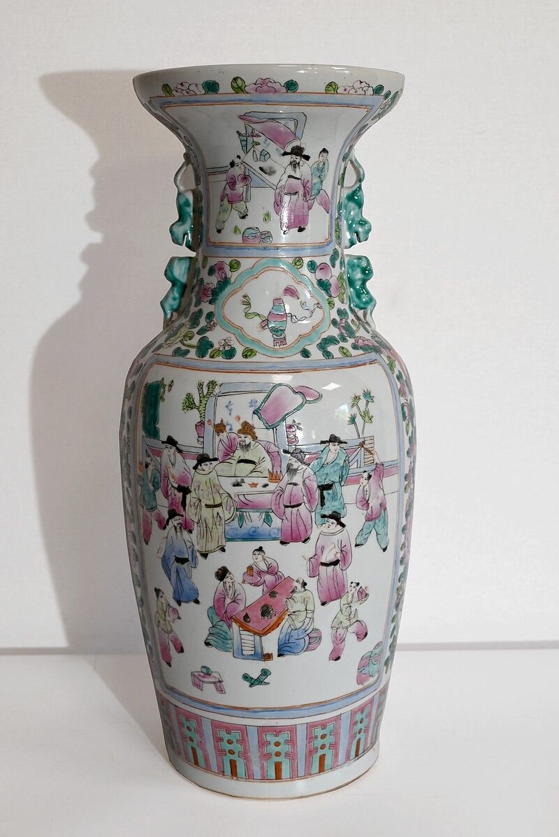 Porcelain vase, China – XXth