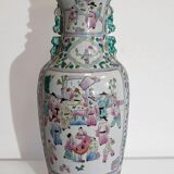 Porcelain vase, China – XXth