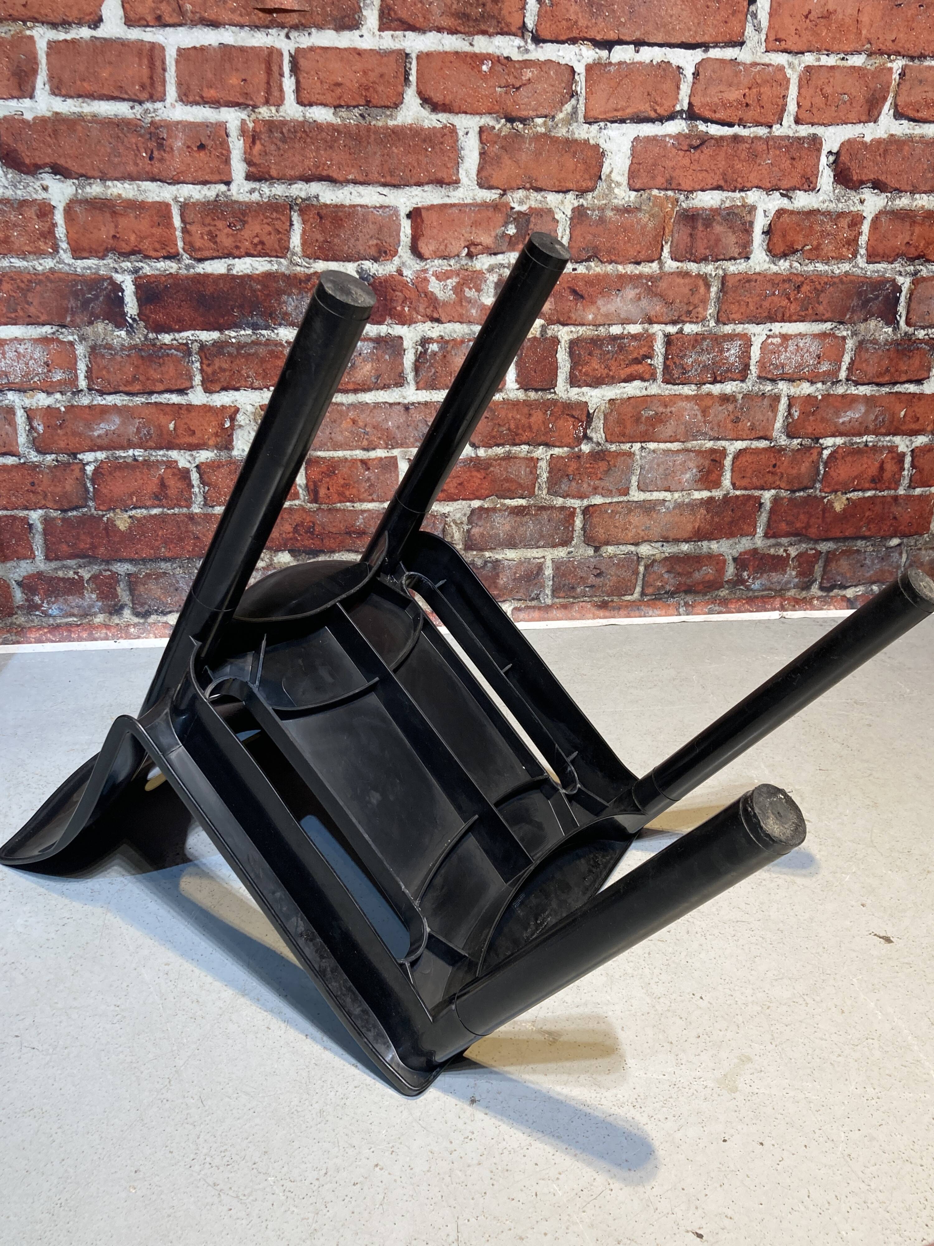 Suite of seven model 4870 chairs designed by Anna Castelli Ferrieri for Kartell