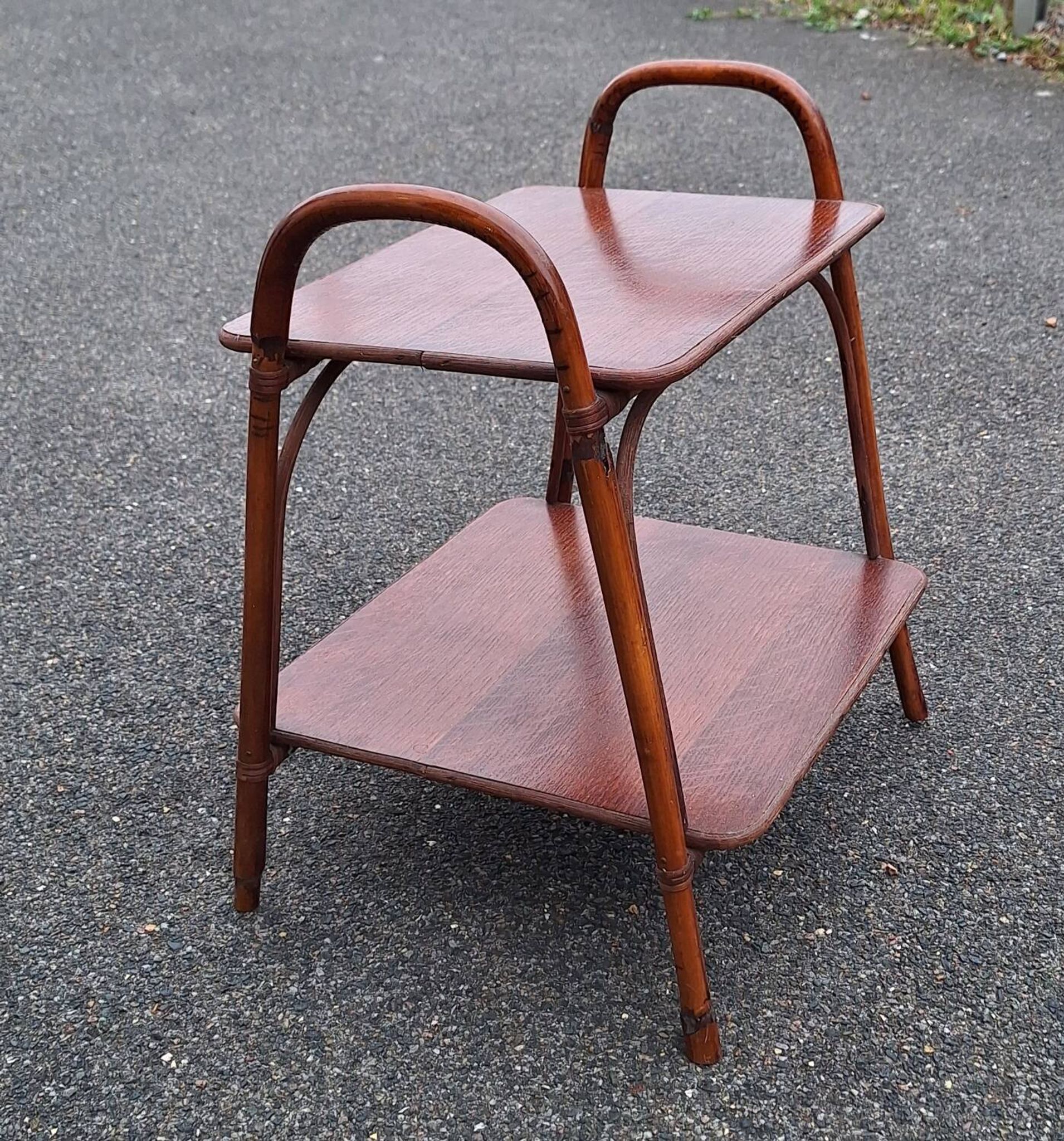 Table d'appoint en bois et bambou vintage